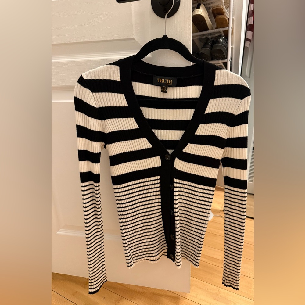 Truth Women's Black and White Striped Cardigan